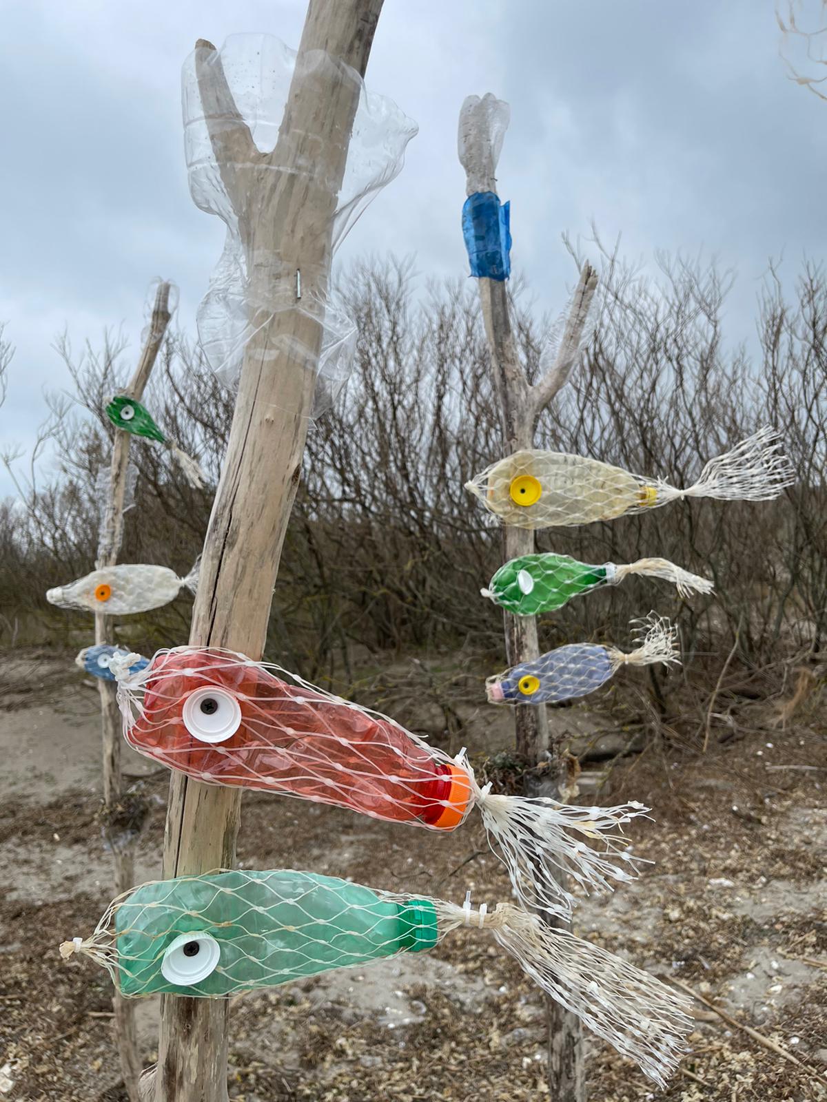 Cleanin’ March 2023: l’evento ecologico che ha riunito comunità, arte e impegno per l’ambiente all’Isola di Sant’Andrea di Marano Lagunare.